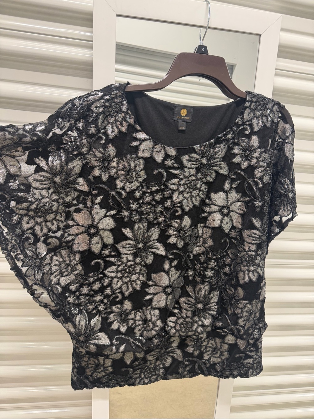 JM Collection metallic floral on blank evening blouse L